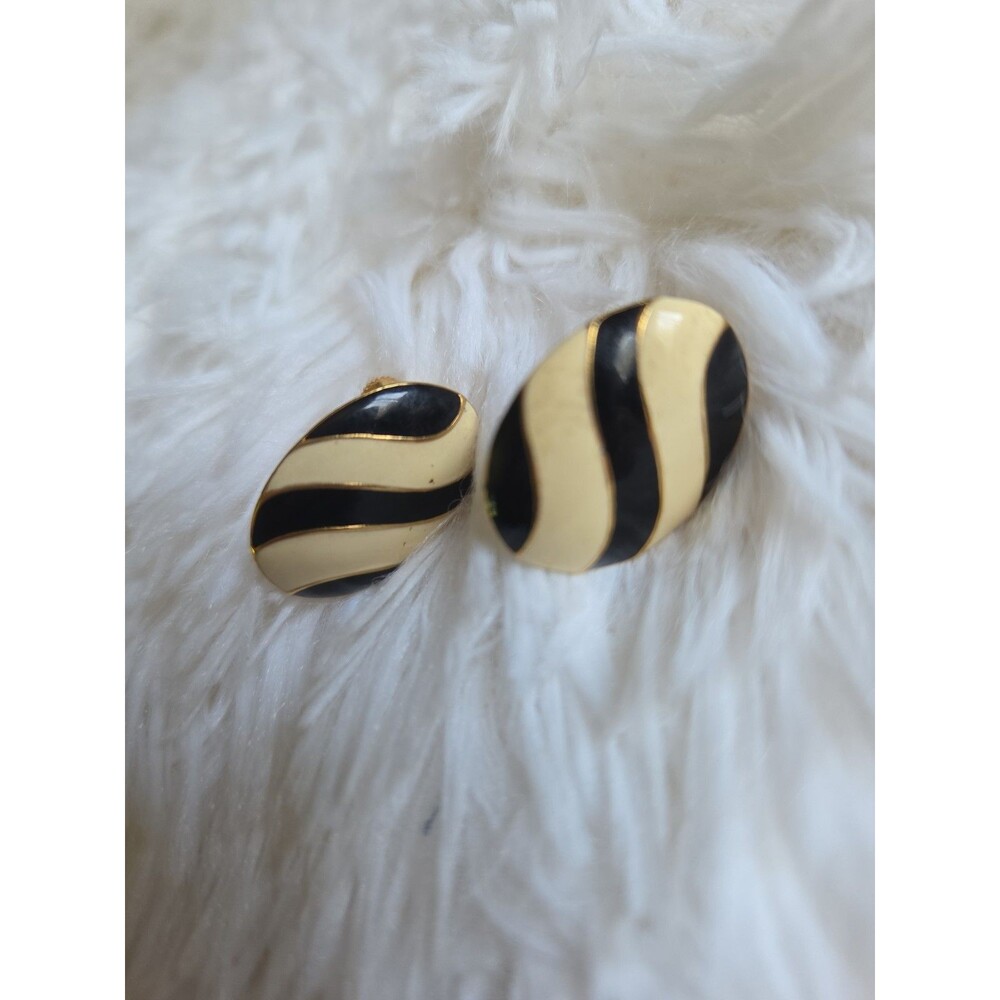 Vintage Napier Cream Black Enamel Striped Oval Earrings Adjustable Clip